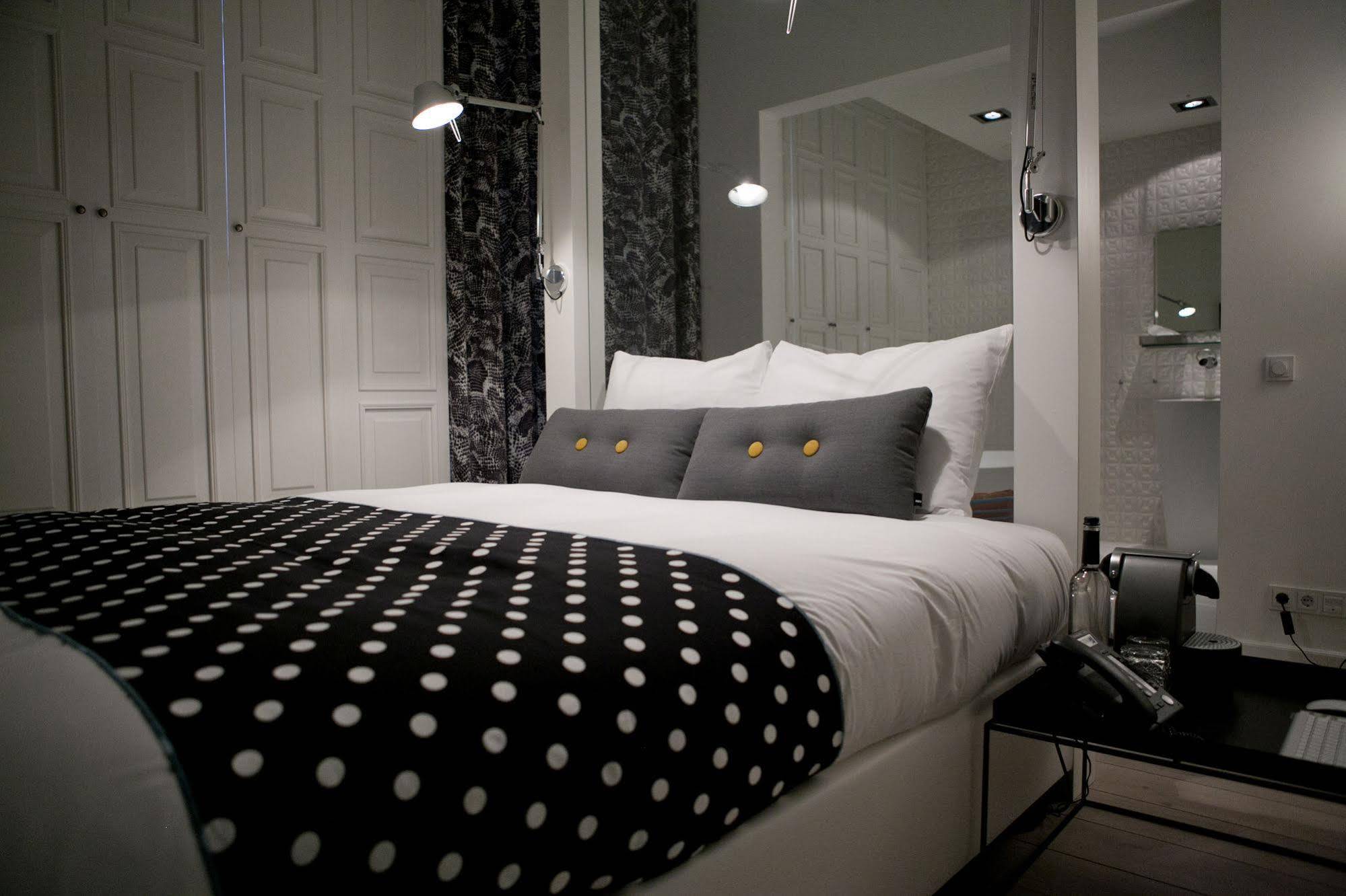 Manna Hotel Nijmegen Bagian luar foto